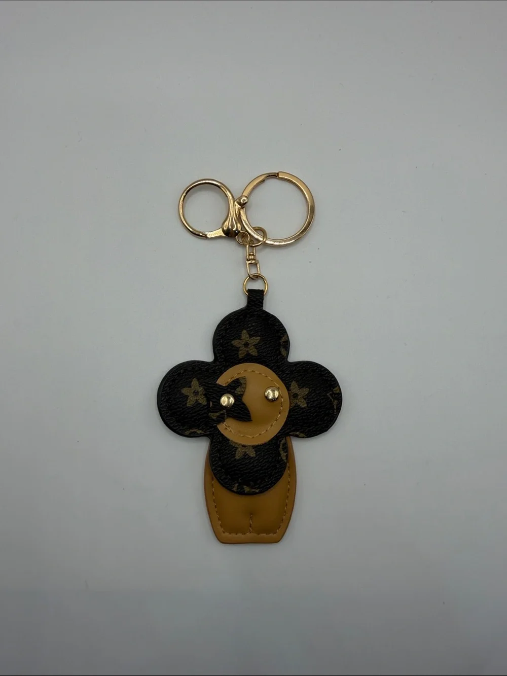 1408. Black & Tan Leather Vivi Keychain